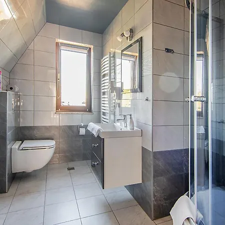 Majerczyk Aparthotel 3*